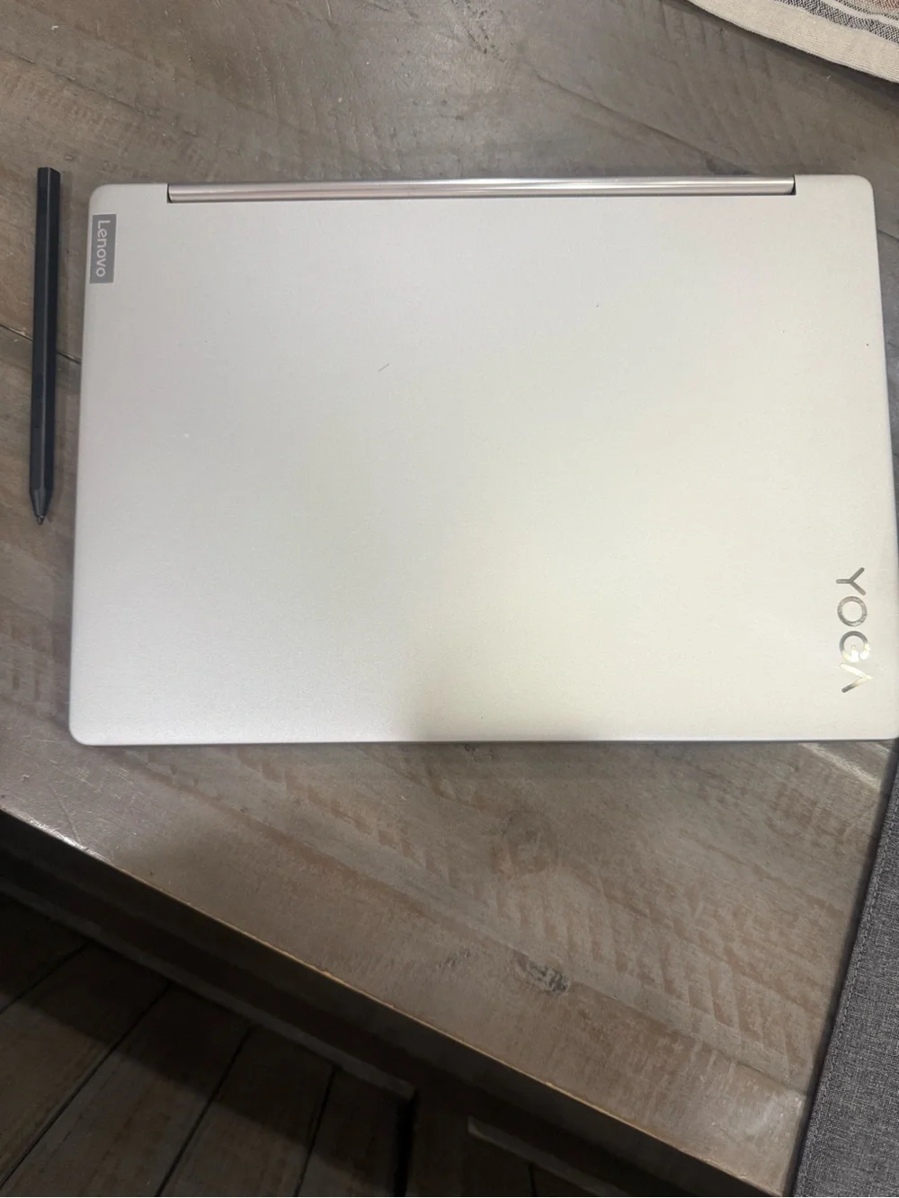 Lenovo Yoga 9 14IAP7 Intel Evo i7 14” Touchscreen 2-in 1 Laptop/Box pens, sleeve